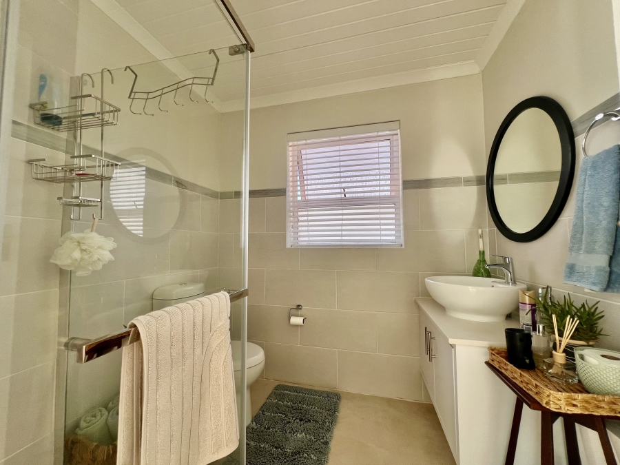 3 Bedroom Property for Sale in Bluewater Bay Western Cape